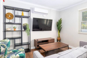 Sojourn 2 BR Luxury Beach Side Suite Surf Suite